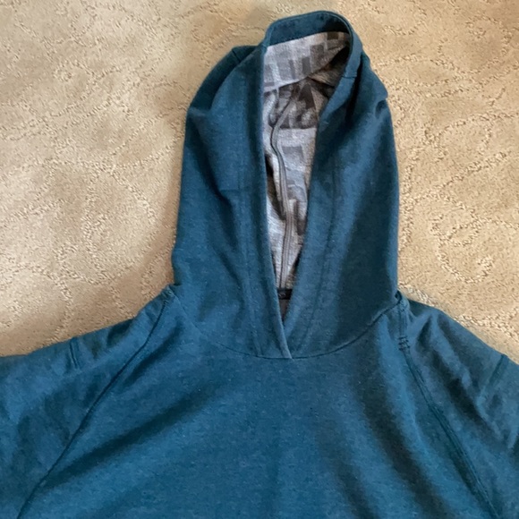 Lululemon hoodie size 6 - Picture 2 of 5